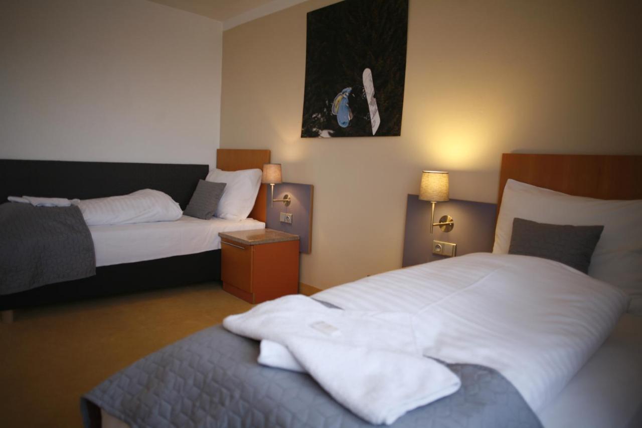 Hotel Pod Vlekem Loučná pod Klínovcem Eksteriør billede