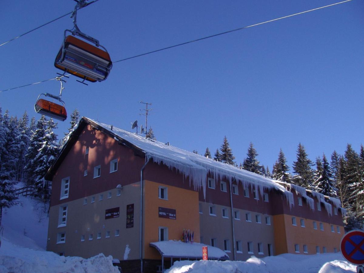 Hotel Pod Vlekem Loučná pod Klínovcem Eksteriør billede