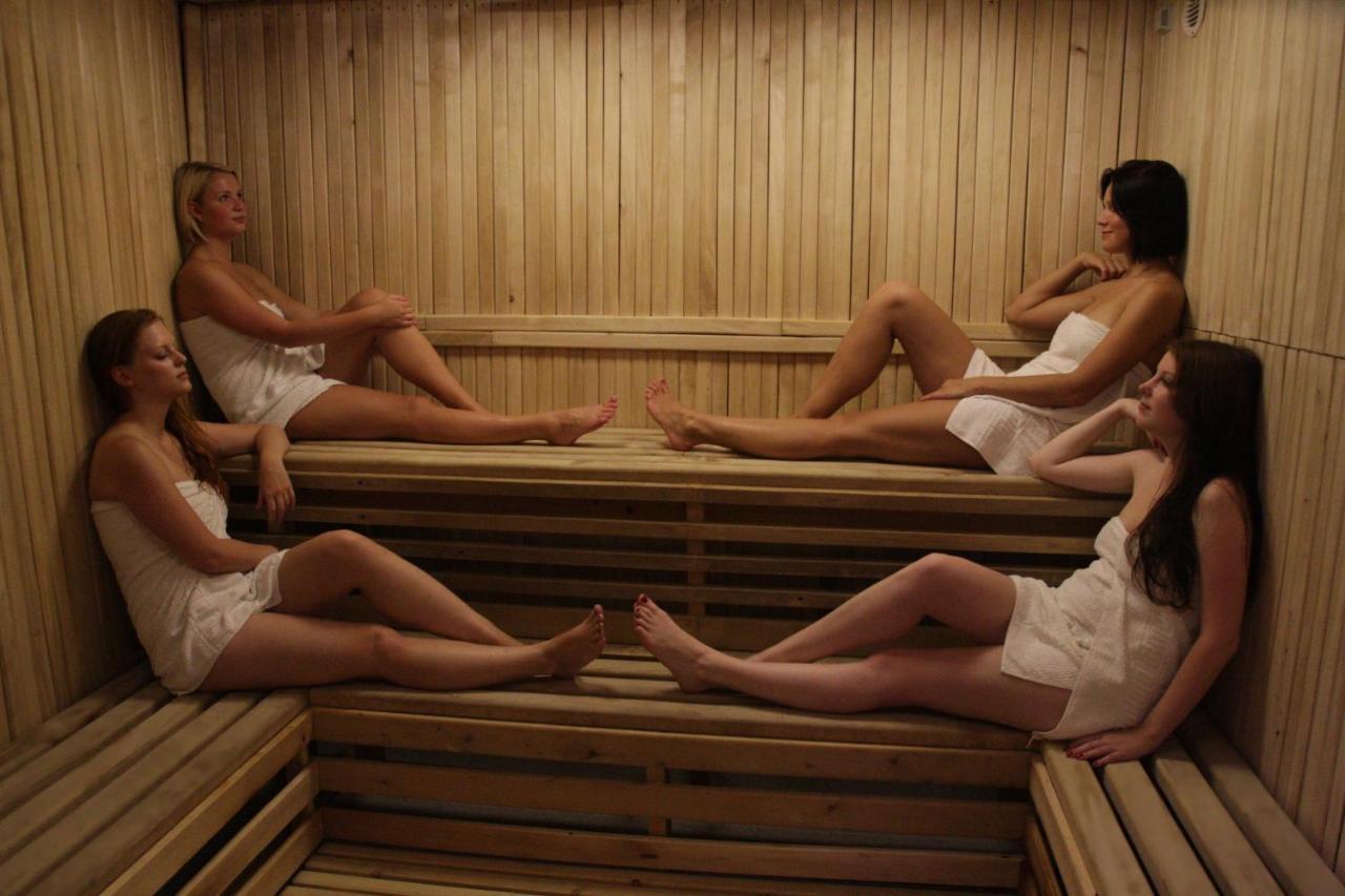 Hotel Pod Vlekem Loučná pod Klínovcem Eksteriør billede
